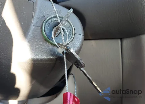 1998 Toyota Corolla Le z USA, uszkodzony, nr VIN 1NXBR18E8WZ101756